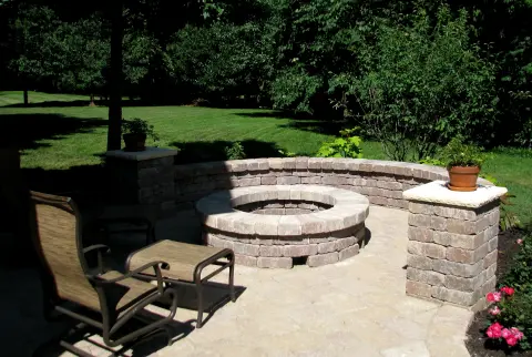 Fire pit and seat wall